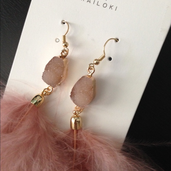 Boho Feather and Imitation Druzy Earrings NWT - Picture 2 of 3